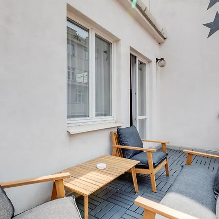 Andante 3* Prague