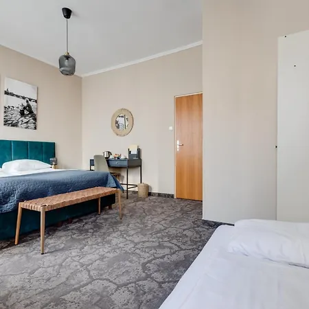 Andante 3* Prague