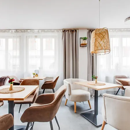 Andante 3* Prague