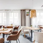 Andante 3* Praag
